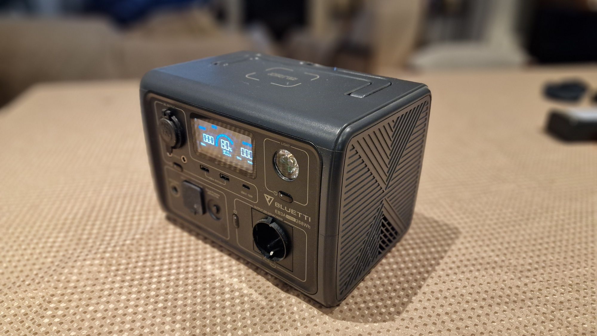 Gerador de energia portátil BLUETTI EB3A praticamente novo