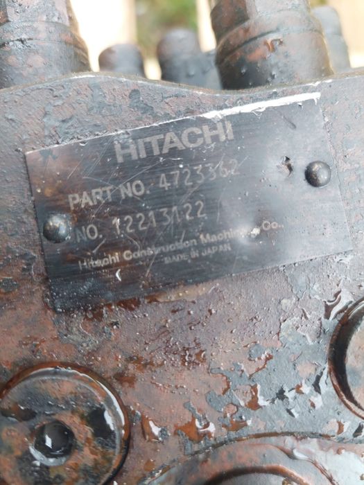 Silnik obrotu hitachi zx 180 200 .220. 472336.2.