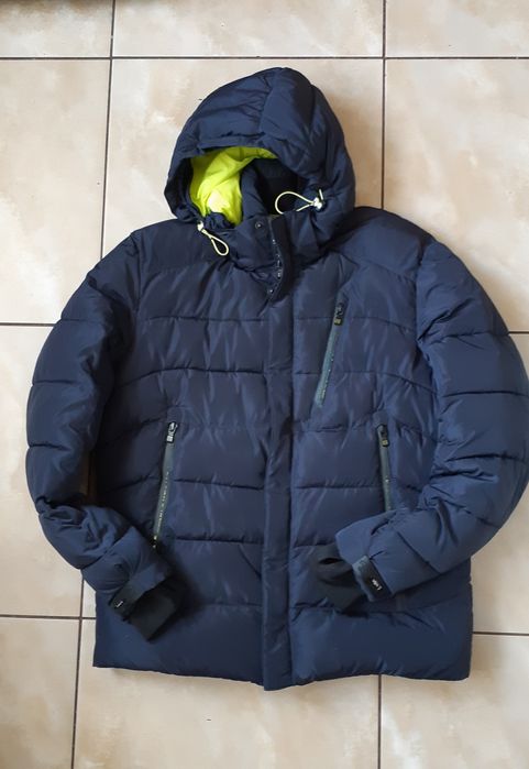 Куртка-пуховик мужской.