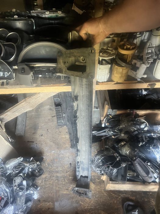 Усилитель бампера задний vw Passat b6 пассат б6