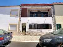 Moradia localizada em São Romão/Ciladas, Vila Viçosa