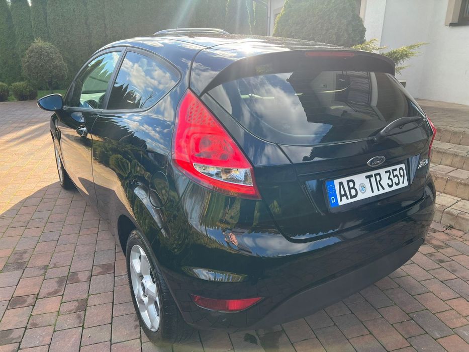 Sprzedam ładną Fiestę 1.25 B. 2010r