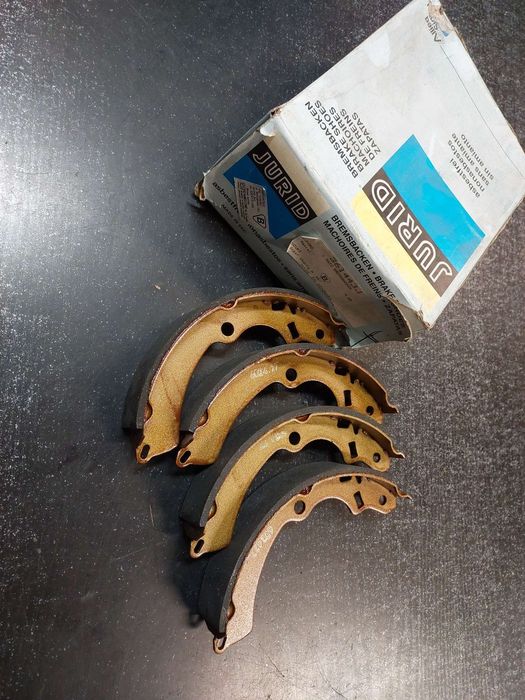 SZCZĘKI HAM 220X40 SUZUKI SUPER CARRY 1.0 10.85-03.99