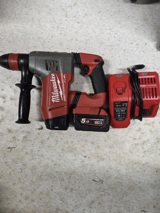 M18 CHPX Milwaukee mocna młotowiertarka akumulator i ładowarka