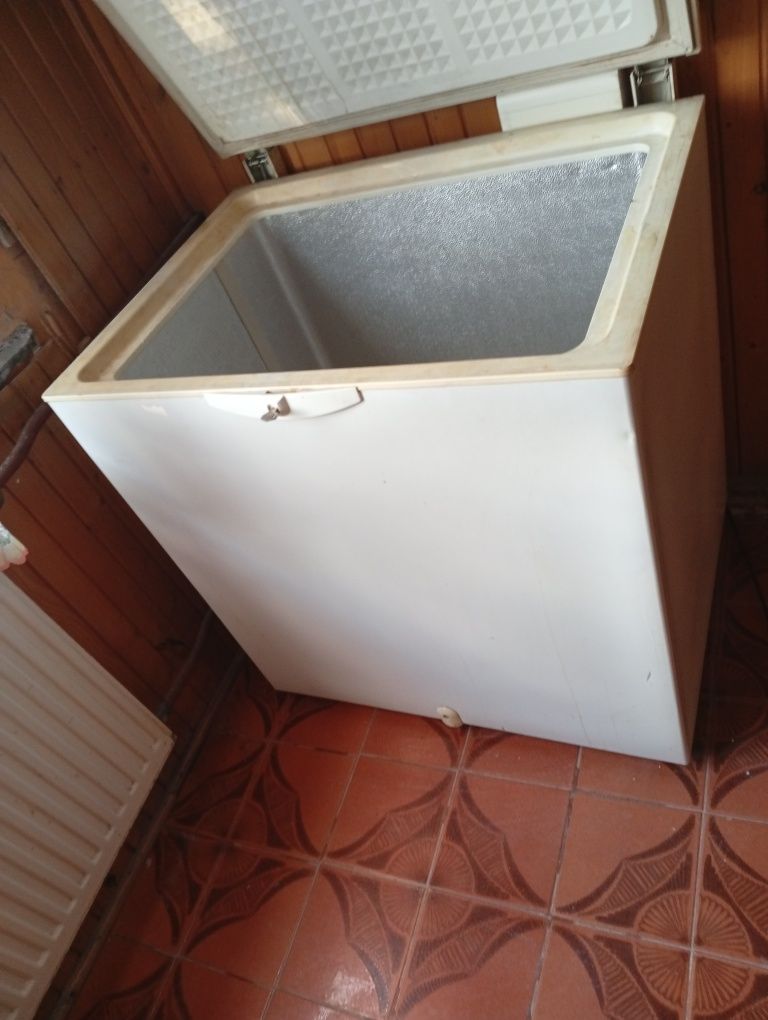 Zamrażarka skrzyniowa whirpul