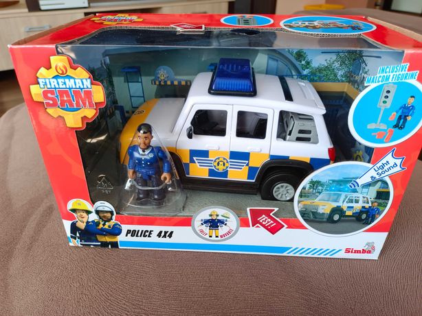 Nowy pojazd policja strażak sam