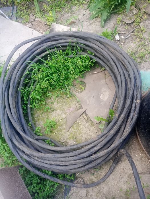 Продам кабель  16 2 бухти