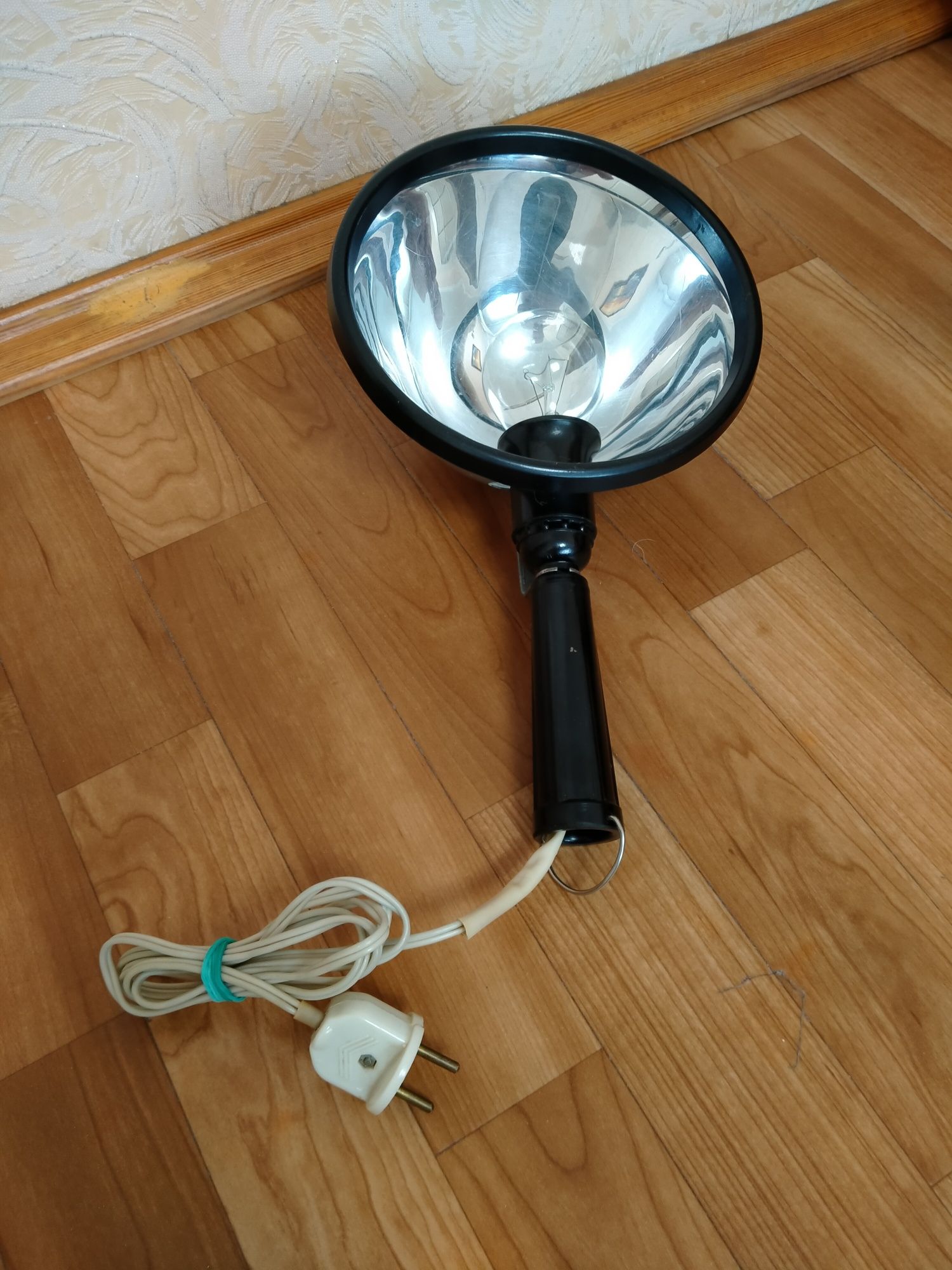 Лампа синяя СССР 
рефлектор Минина –
прибор медицинский