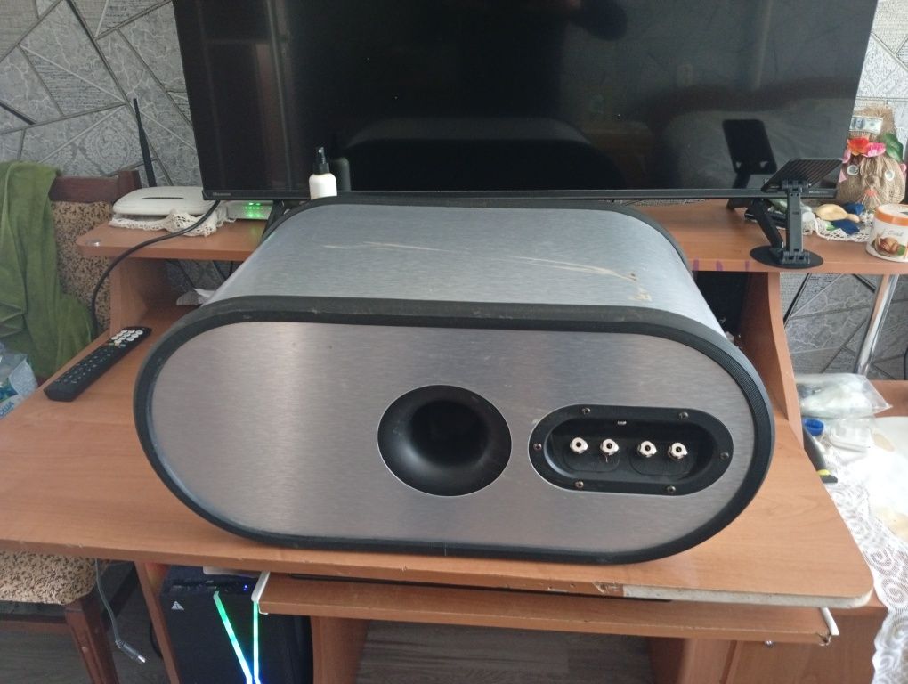 Продам сабвуфкр blaupunkt Vb 800