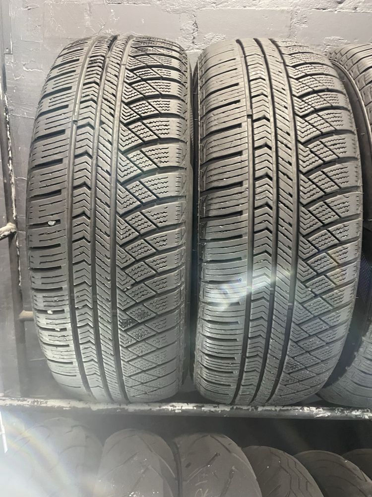 4шт 215/65 R16 Sailun Atrezzo 4Seasons