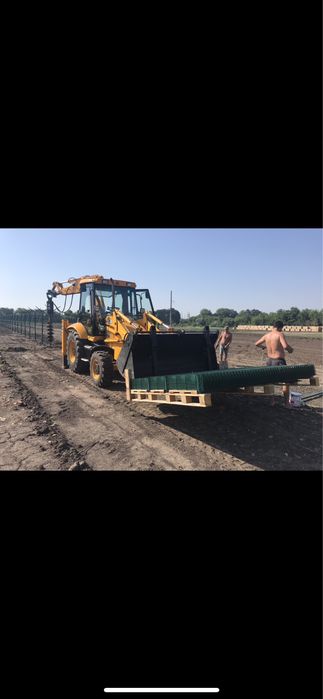 Послуги екскаватора-навантажувача JCB 3CX