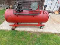 Kompresor dwutłokowy 400l.