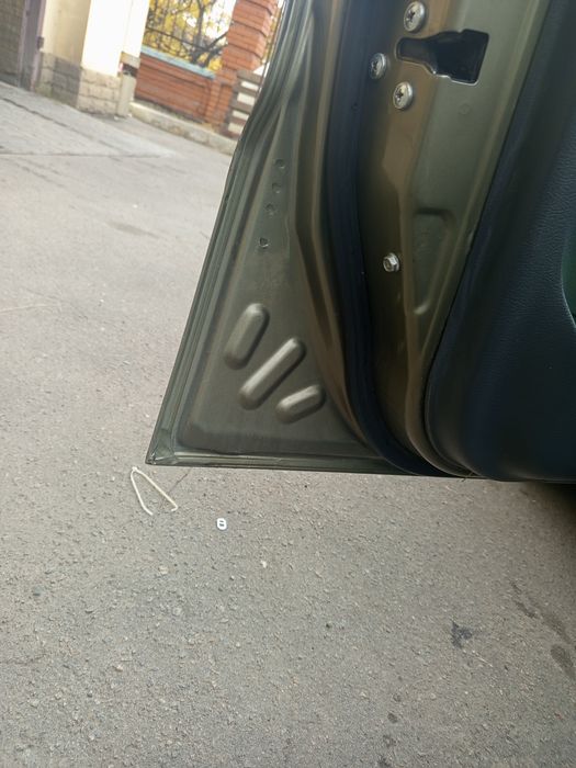 Део сенс 2007  не крашена