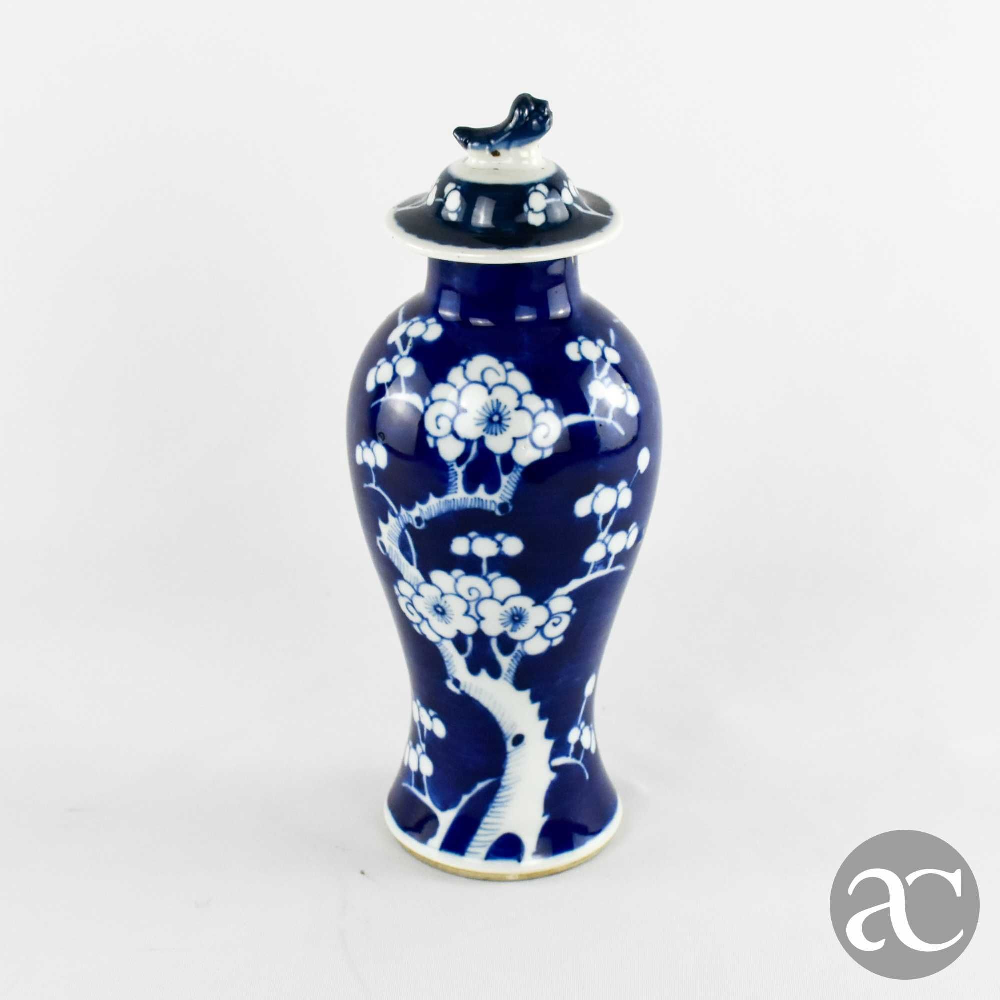 Pote Porcelana da China Decoração Flor de Amendoeira Período República