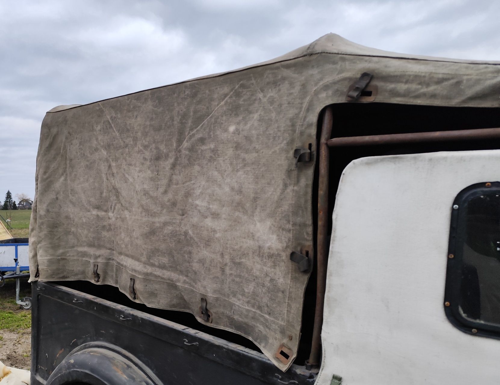 Plandeka do aro muscel nie gaz 69m