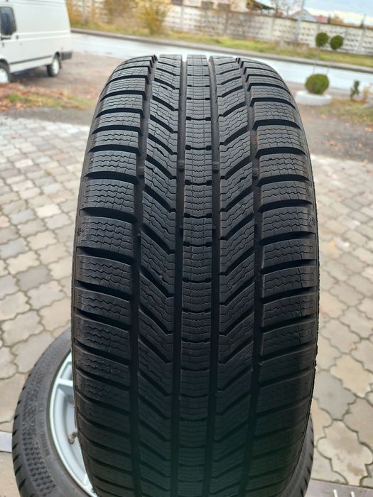Продам Шини на 18. Майже нові 225*45. 2023 рік