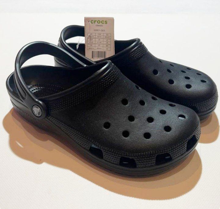 Crocs Classic Clog black в комплекті jibbitz
