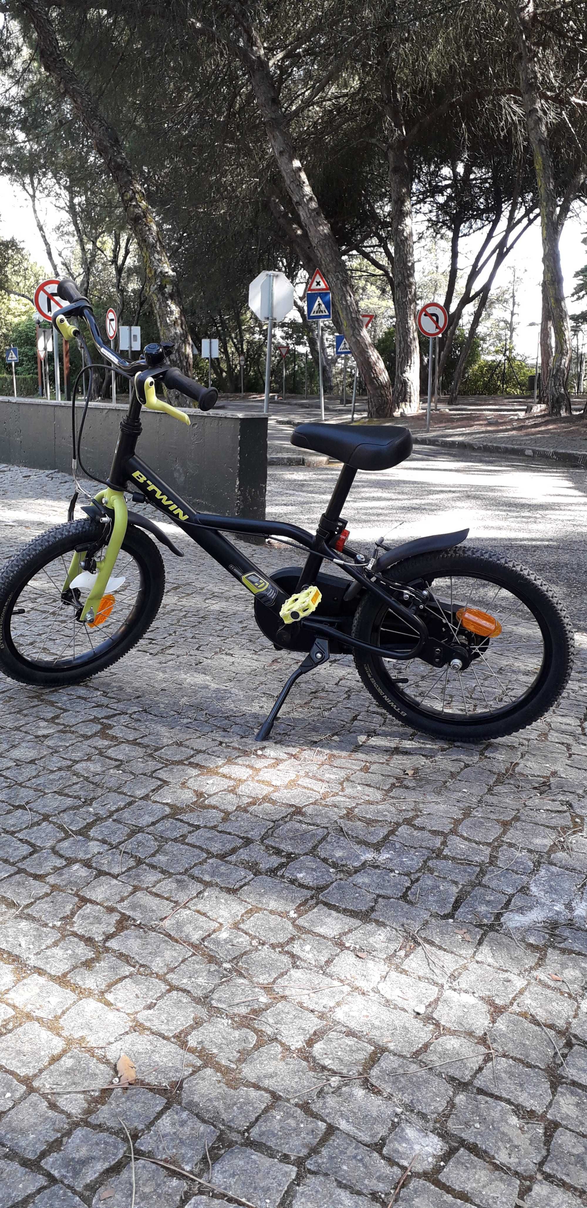 OPORTUNIDADE – Como nova - Bicicleta de criança