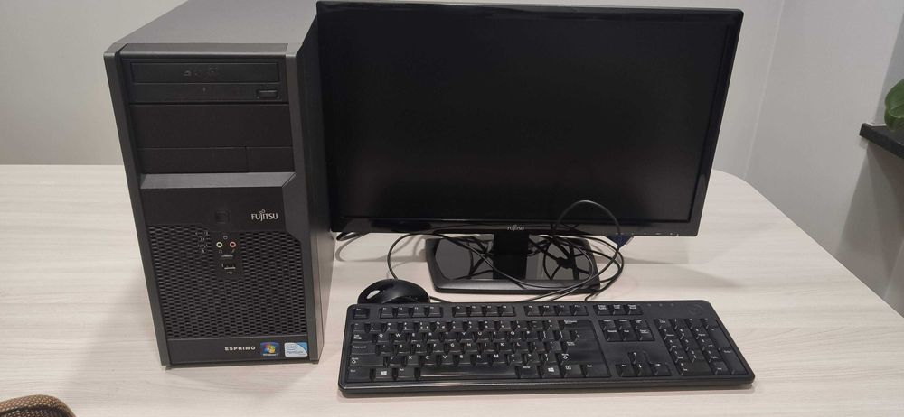 Zestaw komputerowy E5800,SSD, Stacja, komputer Fujitsu Esprimo P2560