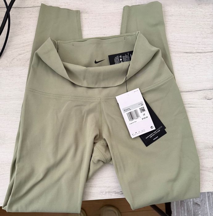 Нові легінси Nike Zenvy Olive розмір XS