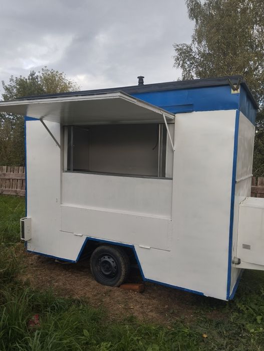 Przyczepa gastronomiczna handlowa