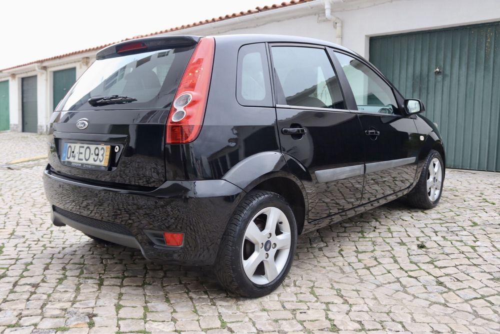 Ford Fiesta 1.25 ST Line Estimado 127mil kms