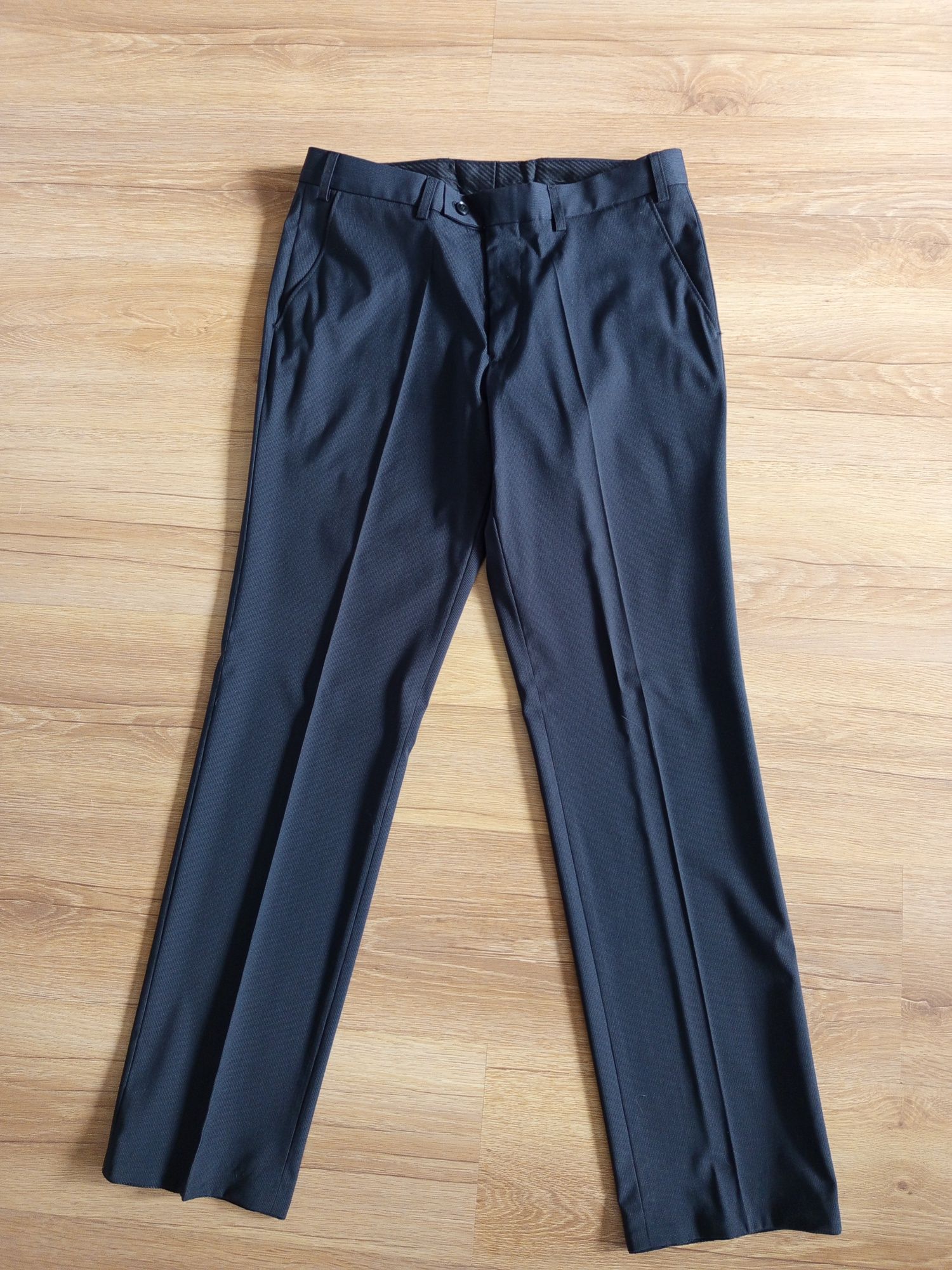 Garnitur rozmiar 48/50 C&A