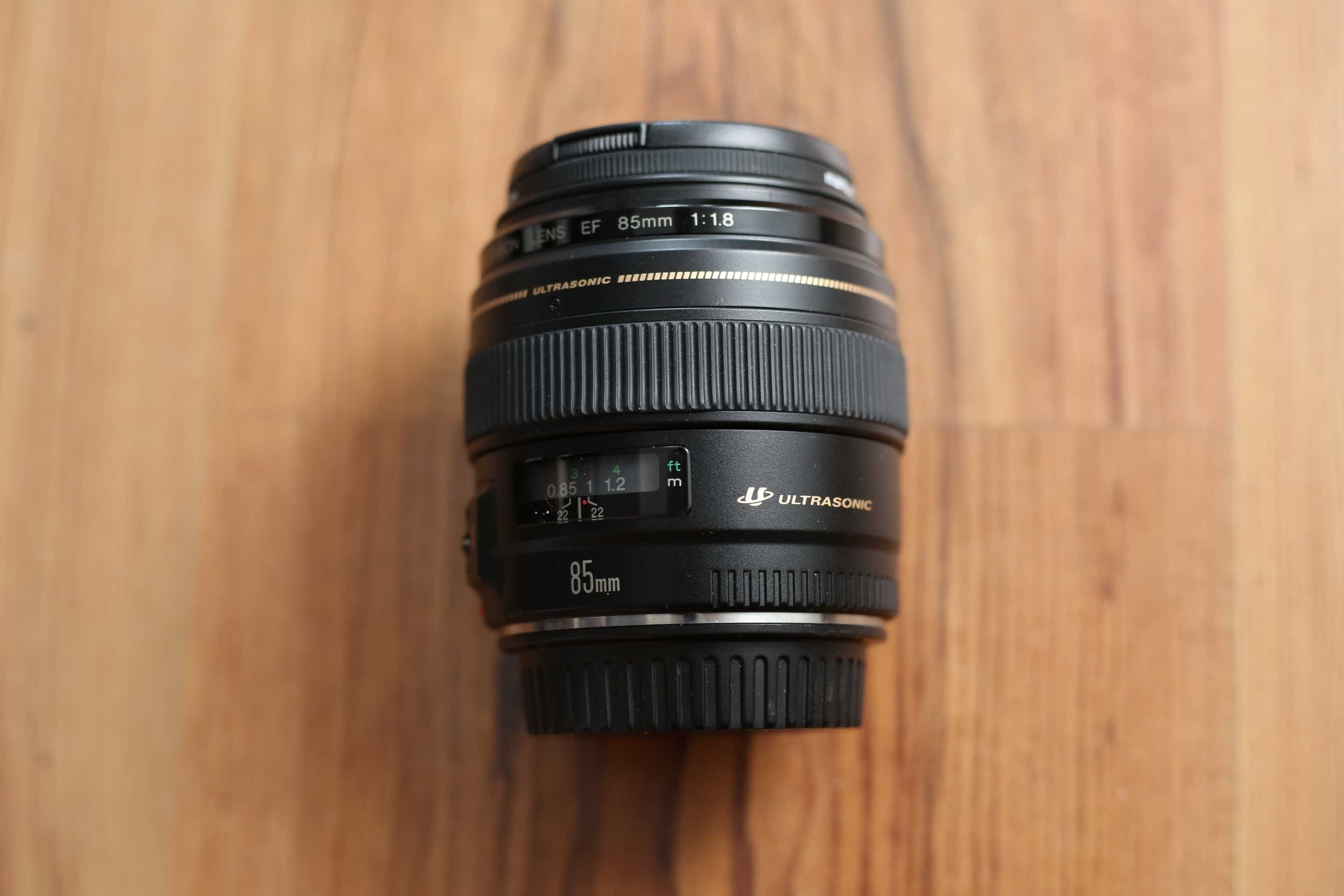 Canon EF 85mm 1.8 + filtr uv