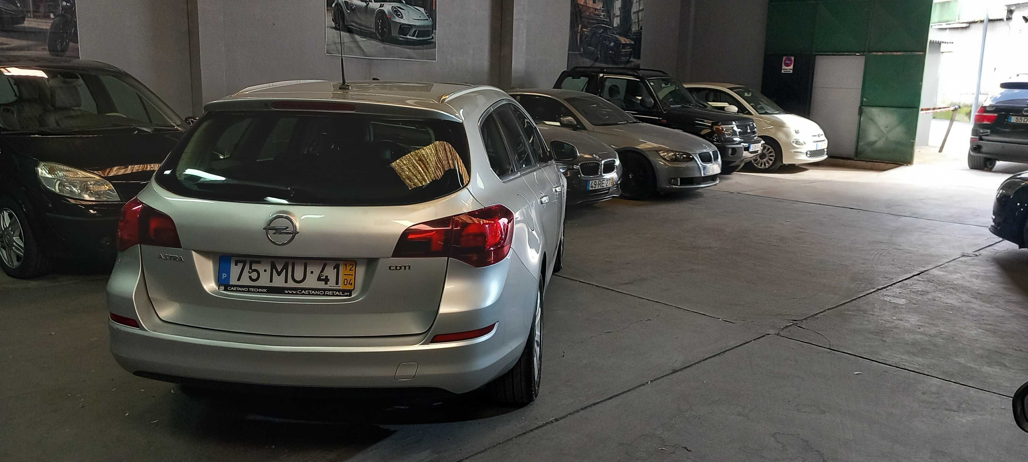 Opel Astra Sports Tourer 1.7 CDTI Cosmo 130CV Nacional
