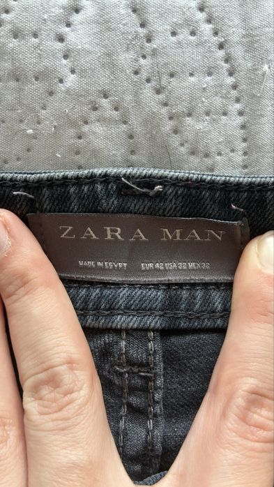 Czarne dzinsy zara man XL/42 z dziurami
