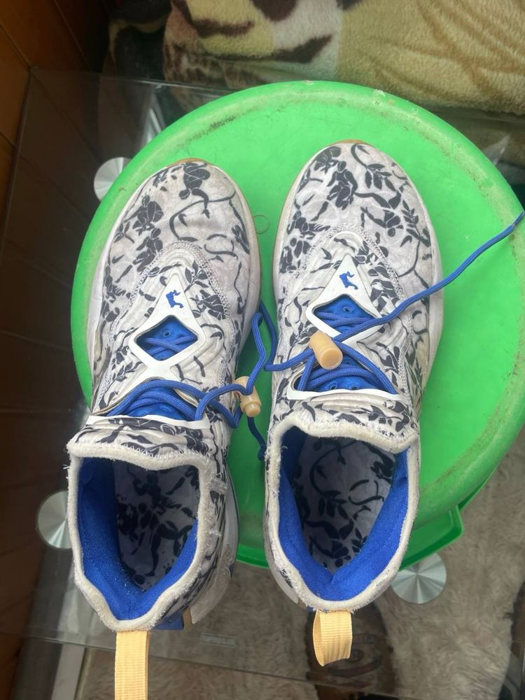 Кроссовки Nike LeBron