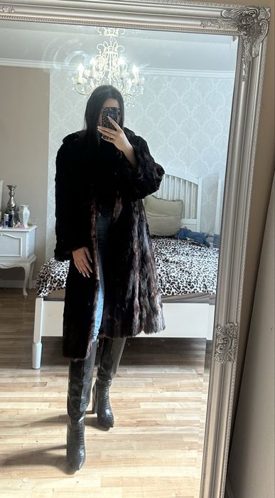 Długie futro naturalne czekoladowe z norki