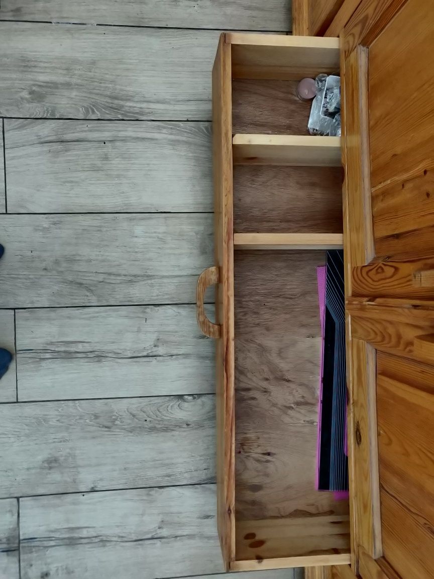 Duża komoda sosnowa 4 drzwiowa