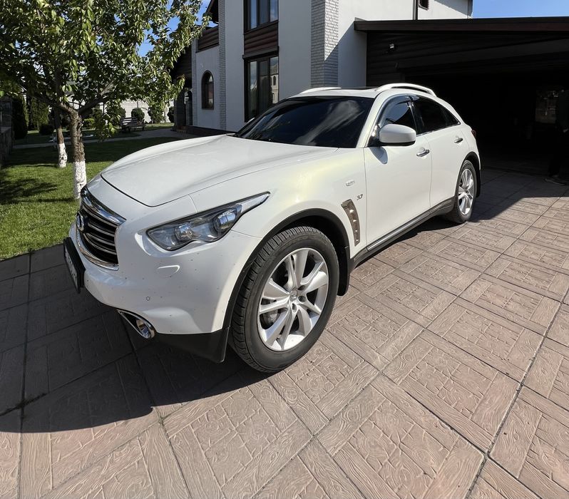 Продам infiniti QX70 офіційна