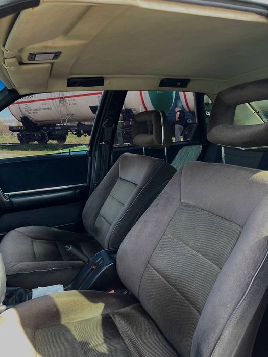 Audi 200 біла 1.8 не гнила