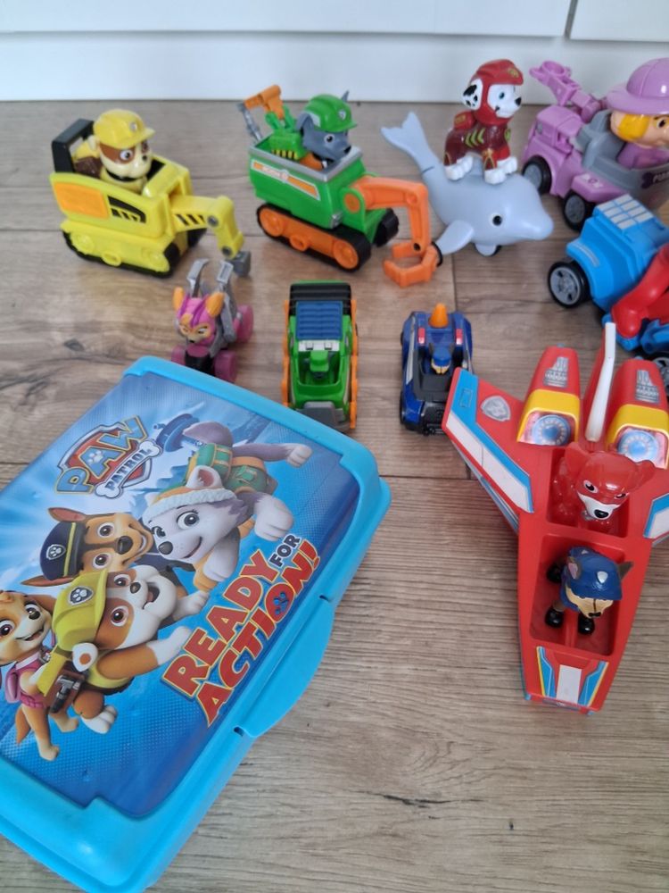 Zestaw zabawk Psi Patrol pojazdy figurki śniadaniówka