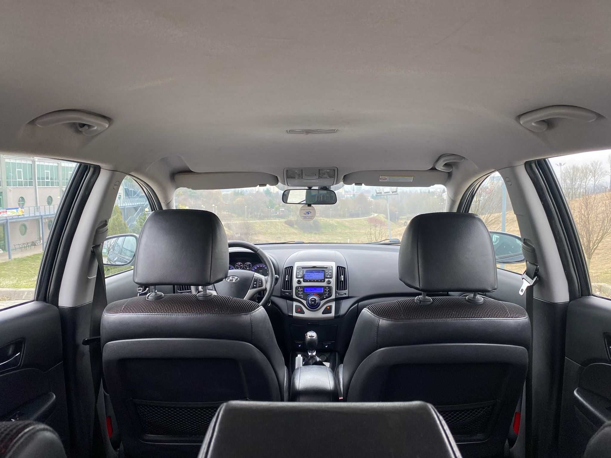Hyundai i30 1.6 CRDI, bogato wyposażony: klimatronik, grzane fotele...