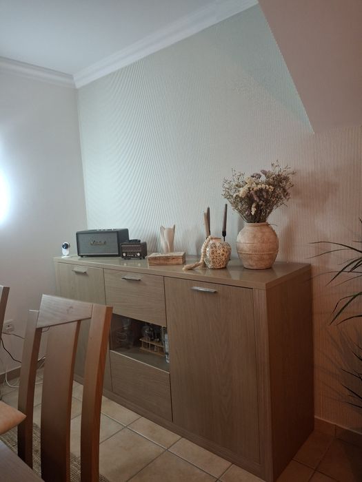 Vendo aparador e espelho sala ( como novos)