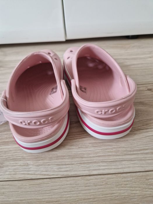Klapki crocs M8 W10, 41-42 pudrowy róż