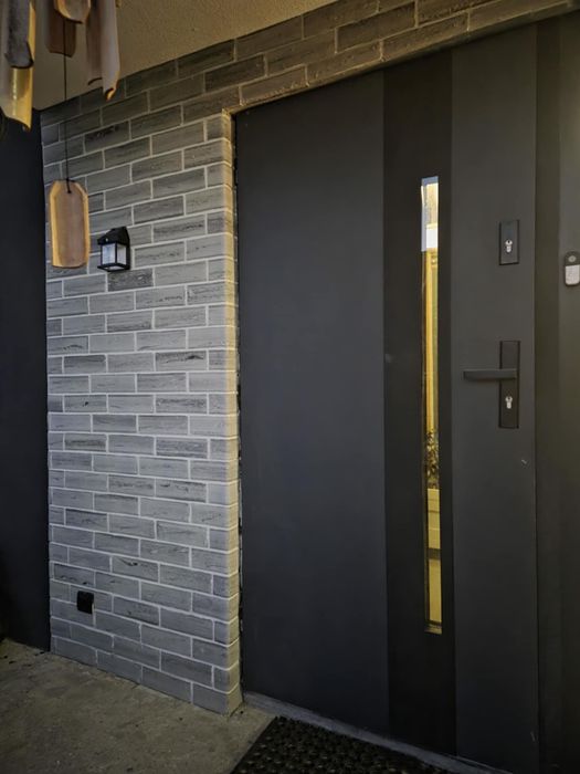 Drzwi zewnętrzne grafitowe