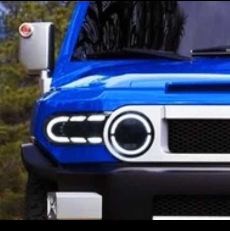 Фары поворотники LED Toyota FJ Cruiser оптика головного вида