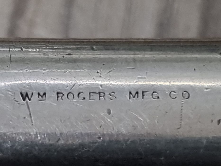 Posrebrzany i sygnowany zestaw sztućców