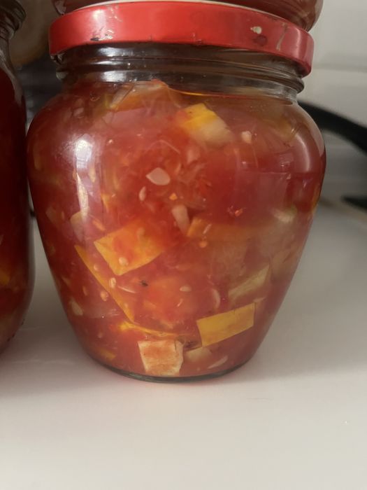 Домашня консервація Квасоля в томатному соусі, бурячок, Тещин язик