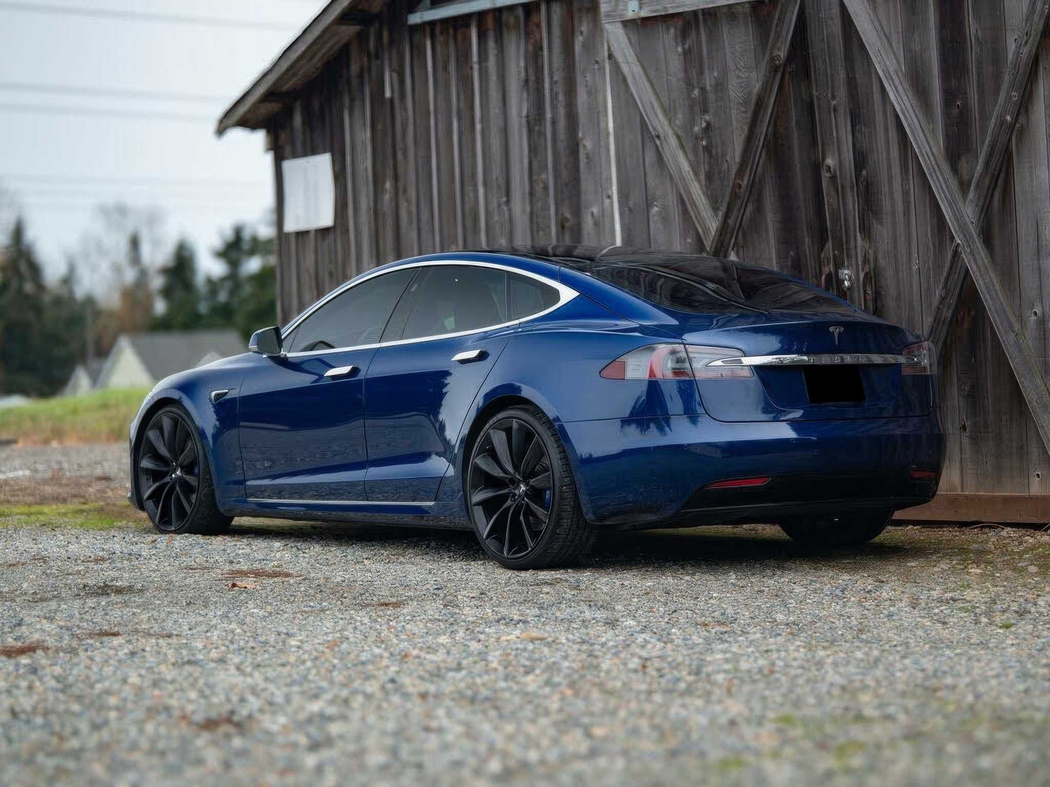 Tesla  Model S 2016