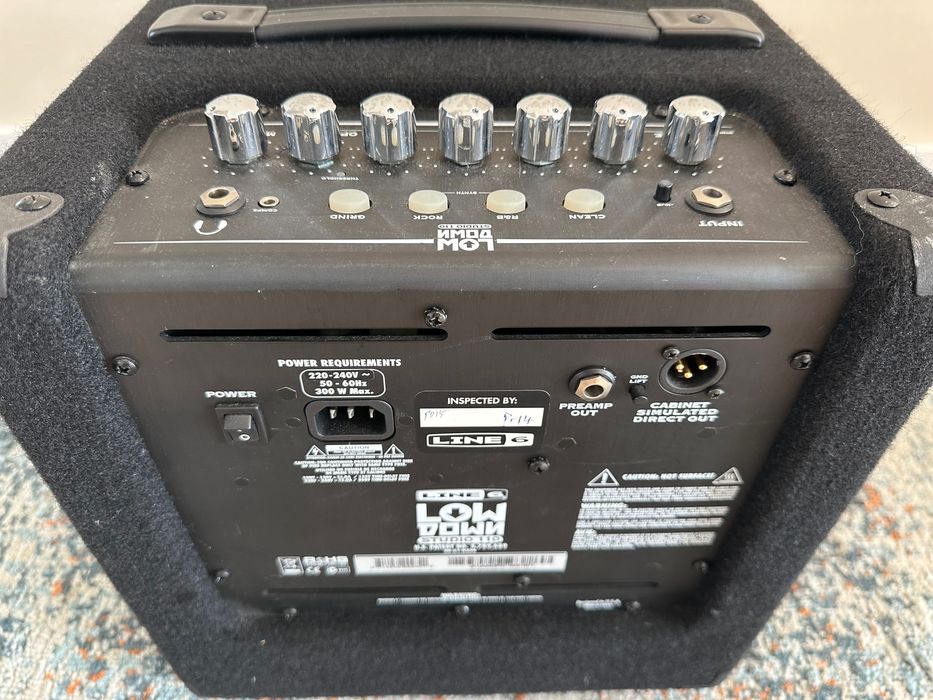 Amplificador de Baixo Line 6