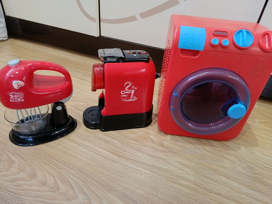 Іграшки. Дитячі пральна машина, кавомашина , міксер