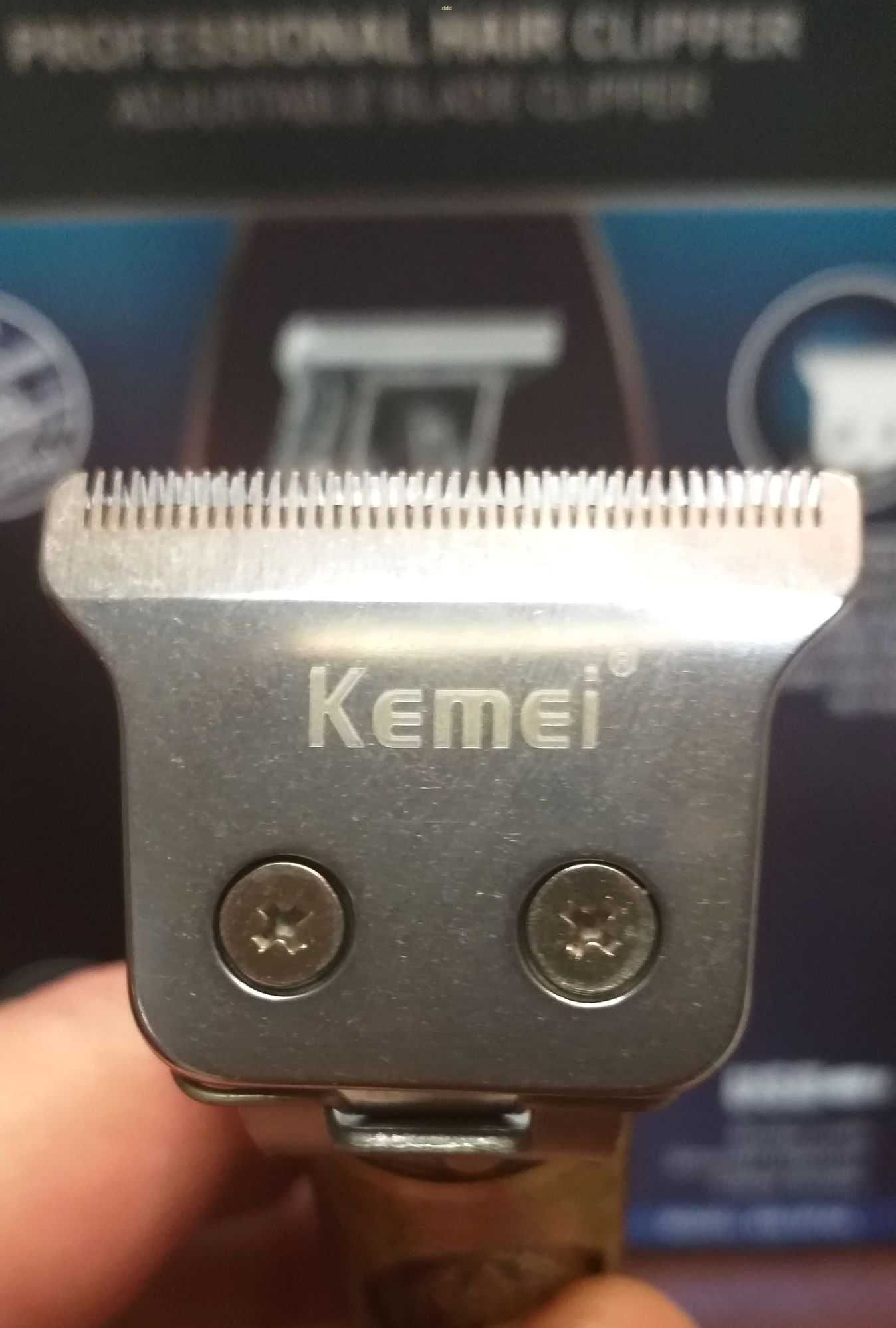 Машинка для стрижки бороды окантовочная триммер с гравировкой Kemei