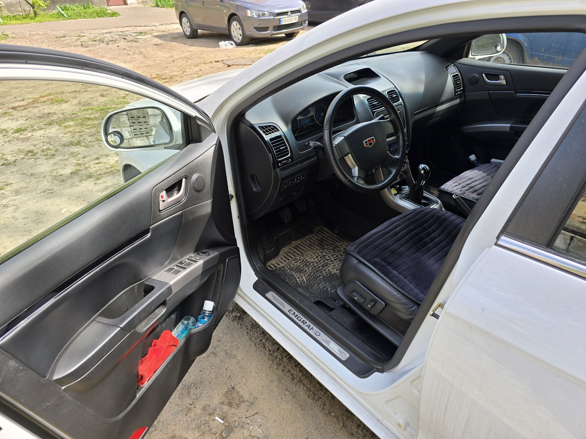 Geely Emgrand EC7 RV