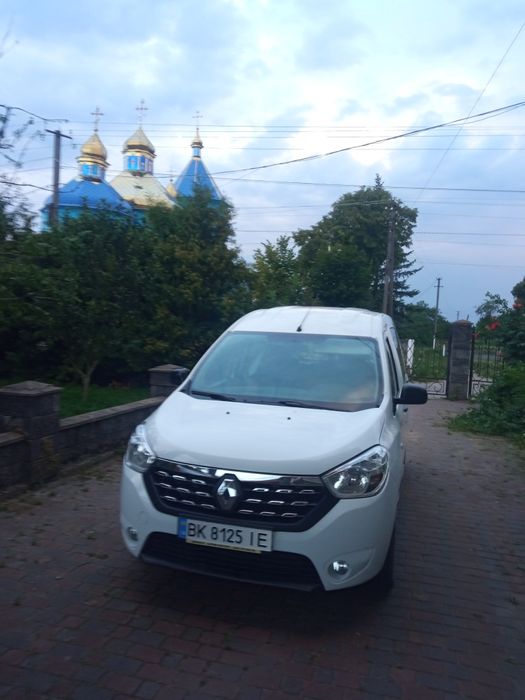 Рено докєр 2020 рік