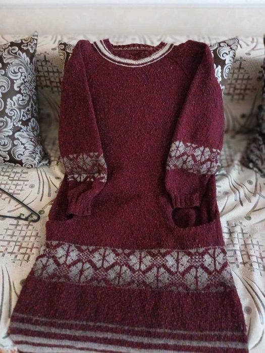 Жіноче плаття , ручна в'язка ,  54-56 розмір ,шерсть, дуже тепле